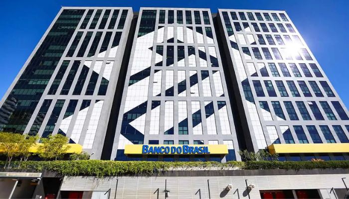  BB tem lucro de R$ 11,2 bi no primeiro semestre, queda de 40,7% 